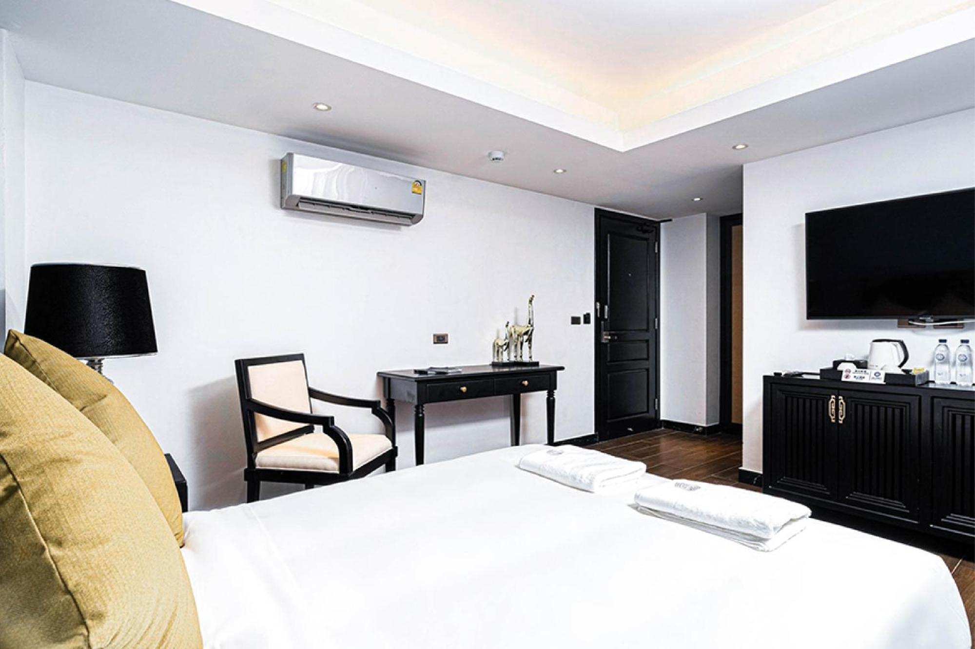 Glory Boutique Suites 清迈古城荣耀精品酒店 Chiang Mai Ngoại thất bức ảnh
