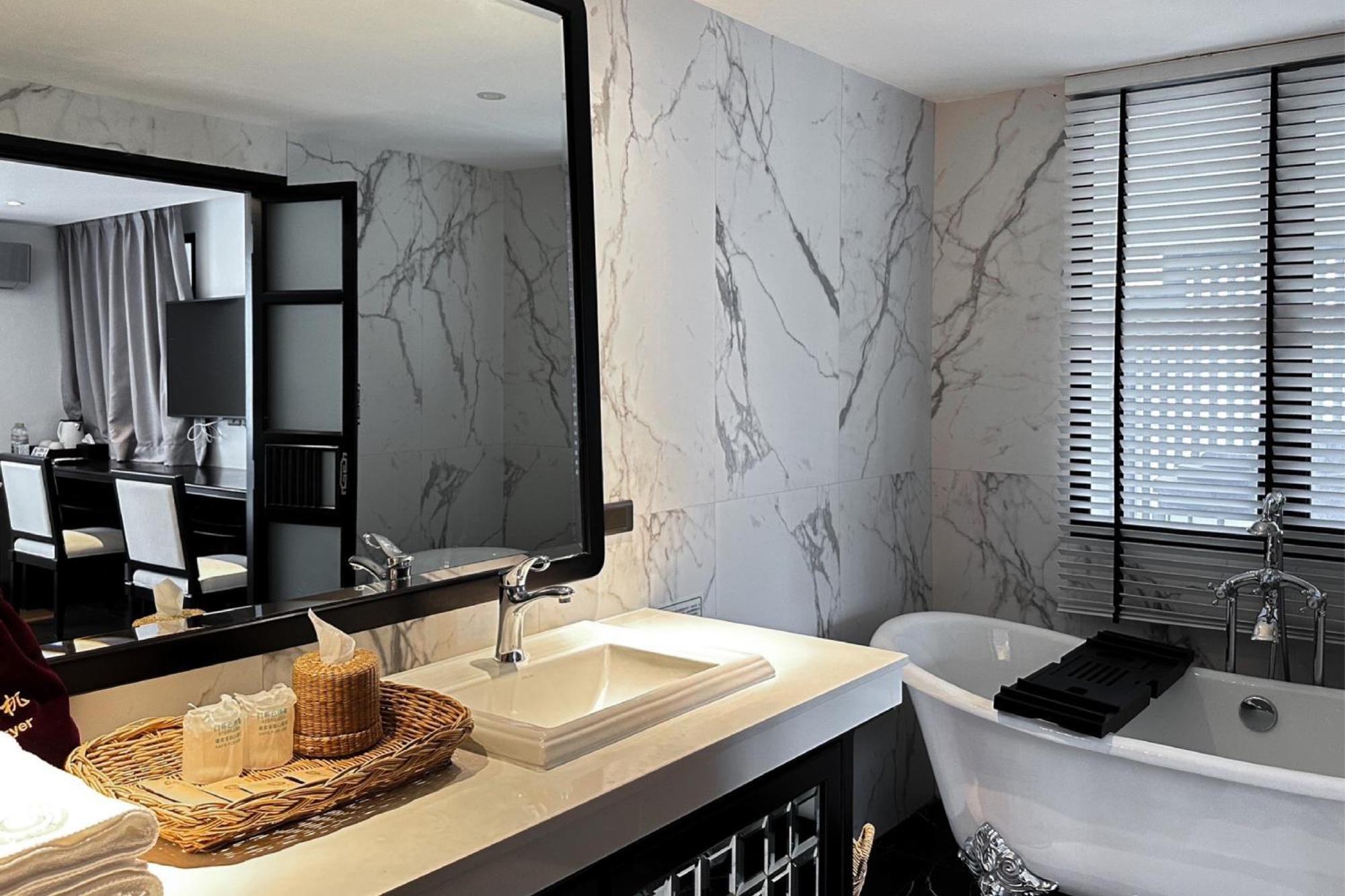 Glory Boutique Suites 清迈古城荣耀精品酒店 Chiang Mai Ngoại thất bức ảnh